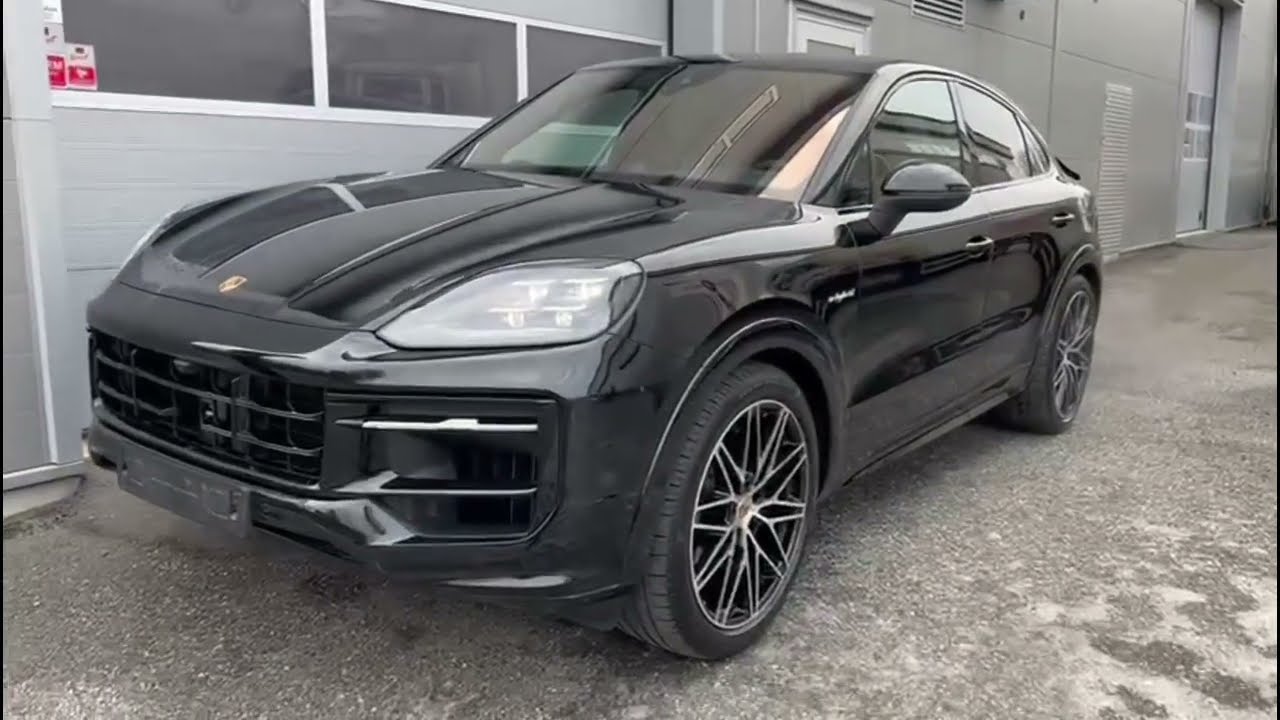 Company Car from PORSCHE AG with only 1500 Km on Bord