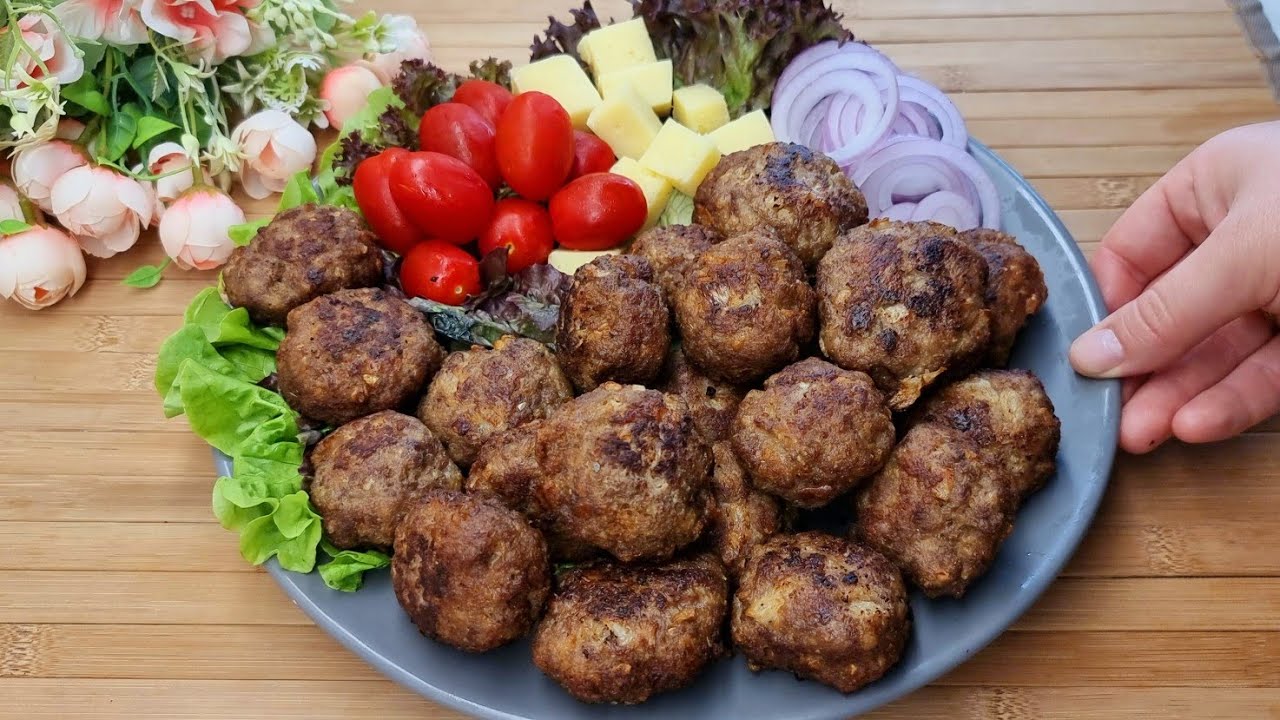 Κεφτεδάκια η καλύτερη συνταγή 👌Με 3 μυστικά για να βγουν Τραγανά και Αφράτα⁉️Greek Meatball recipe