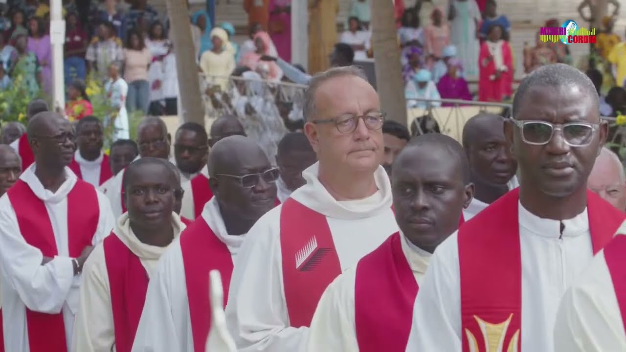 Messe d'ordinations diaconale et presbytérale : 6 prêtres et 11 diacres