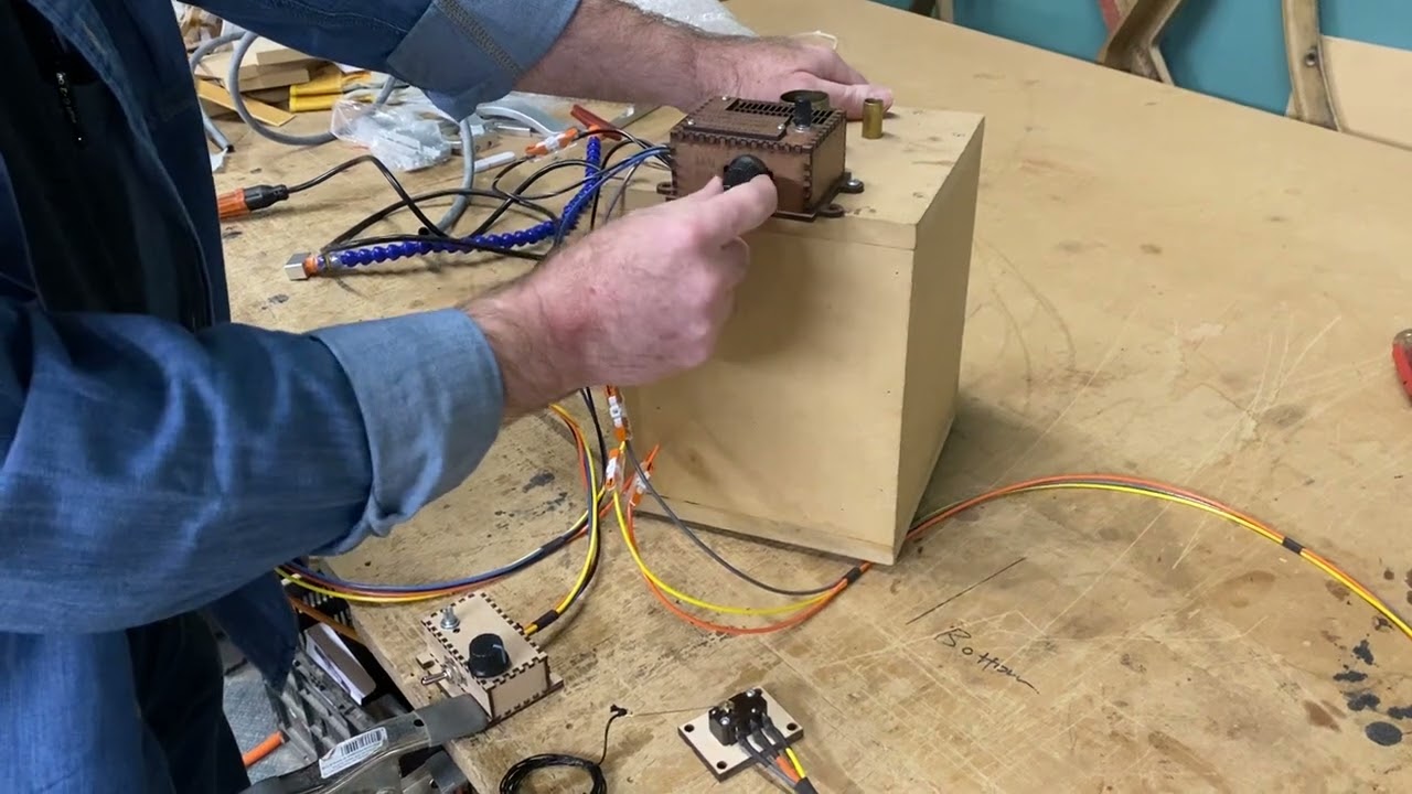 Ragland Piano Player Suction Box w/Max Volune - Setup