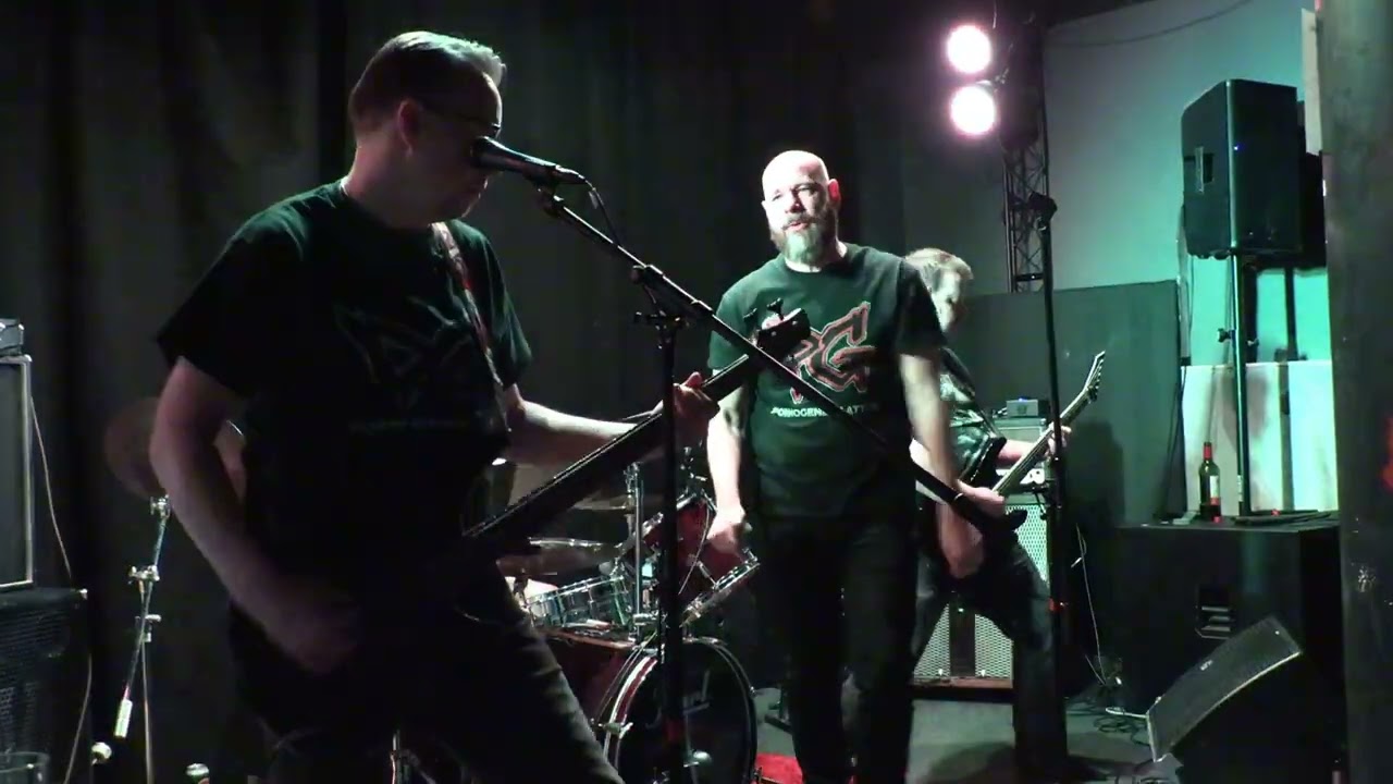 Pornogeneraattori - Pumppuhaulikko (live)