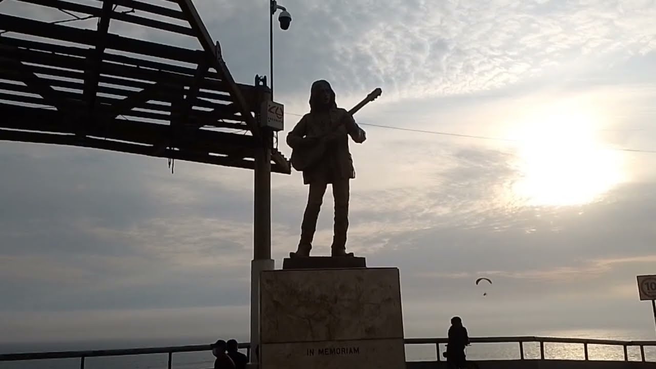 Subiendo al Malecon Bertoloto en San Miguel