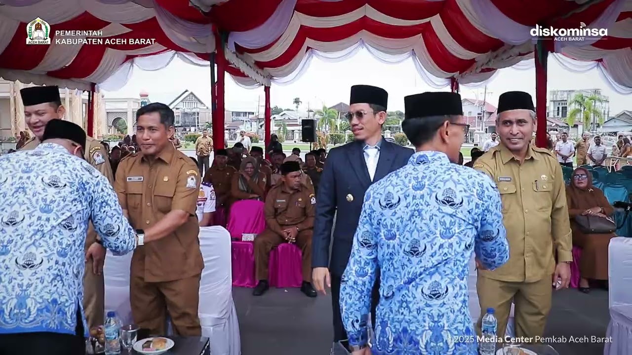 BUPATI ACEH BARAT LANTIK 100 PEJABAT ADMINISTRATOR PENGAWAS DAN FUNGSIONAL