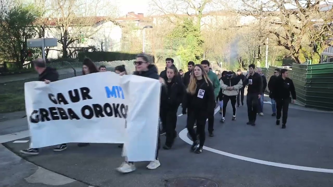 26/03/17 #M17GrebaOrokorra: herri bira