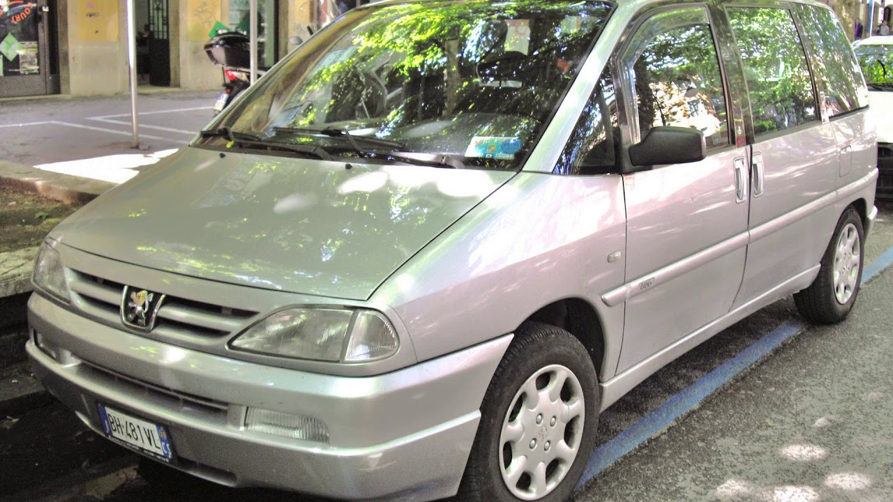 Peugeot 806
