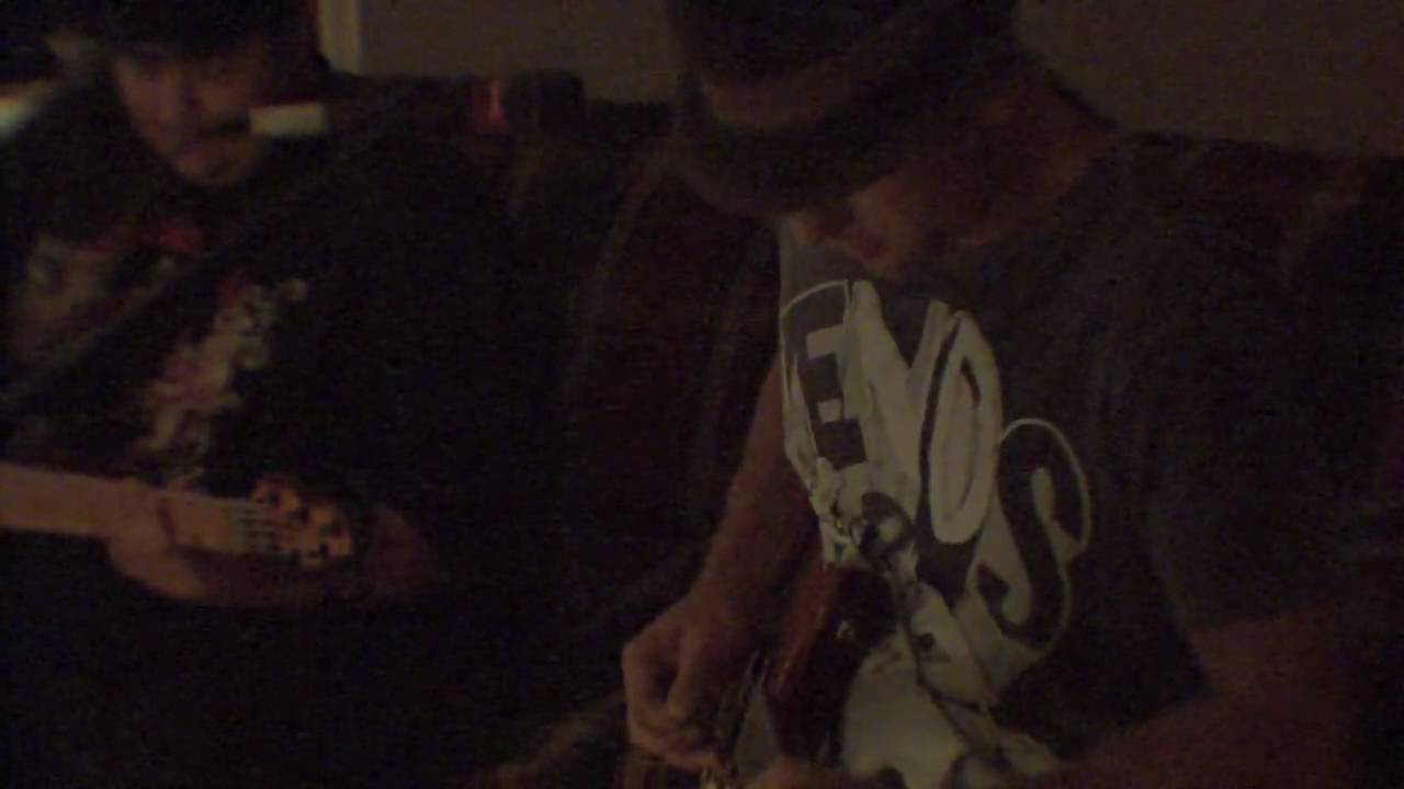 LONGREEF  Live in the basement - Want Me Back