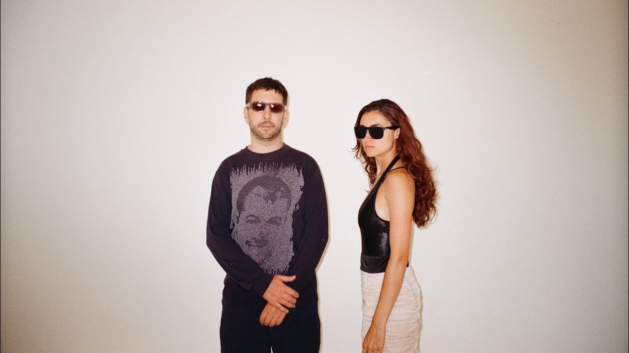 Just For Fun - Boys (Visualiser)