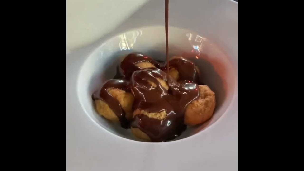 Delicious Profiterol by Soleto!