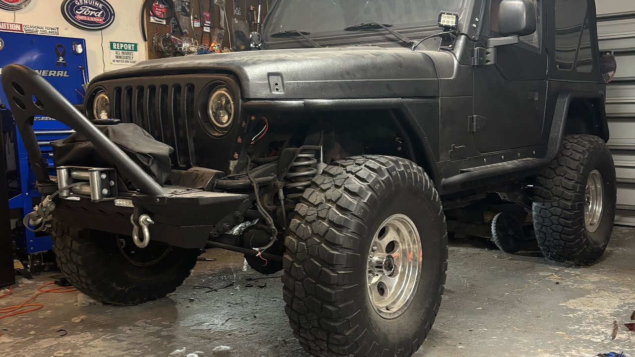 Smittybilt XRC Armor Front Tube Fender With 3-inch Flare Install!