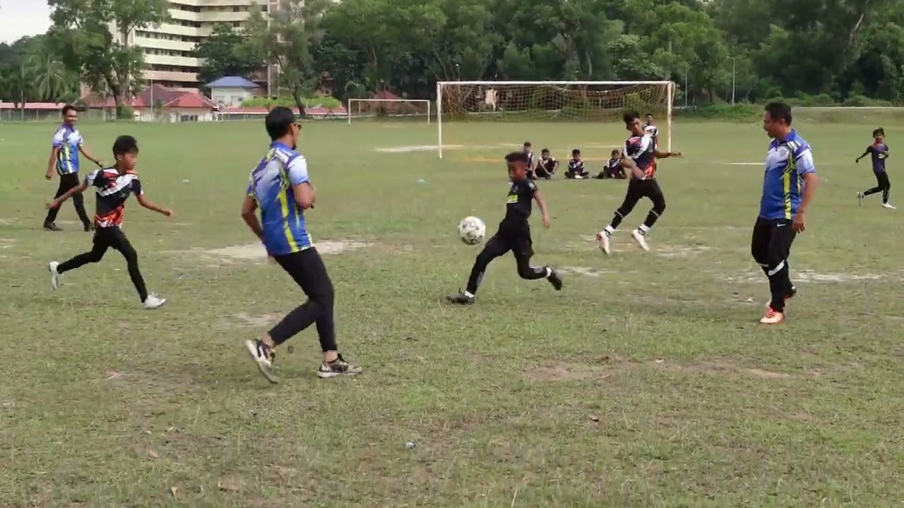 Perlawanan Bola Sepak Guru dan Murid Sempena Hari Sukan Negara 2022 | SK Pangkalan TLDM, Lumut,Perak
