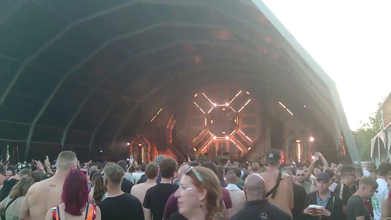 @DrPeacockOfficial @theqontinentofficial dr Peacock @ the Qontinent hardcore stage 2023 sunday