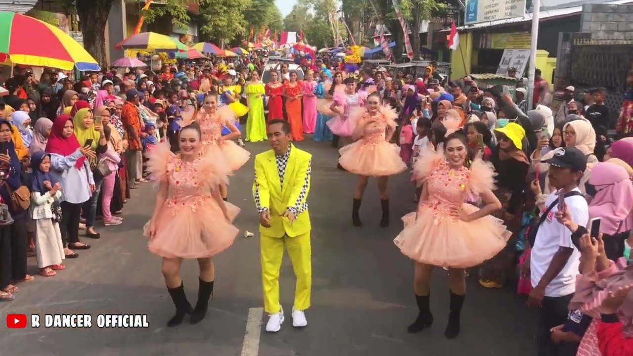 PAK RIBUT GURU VIRAL PERFOME KARNAVAL LUMAJANG      #djsikokbagiduo