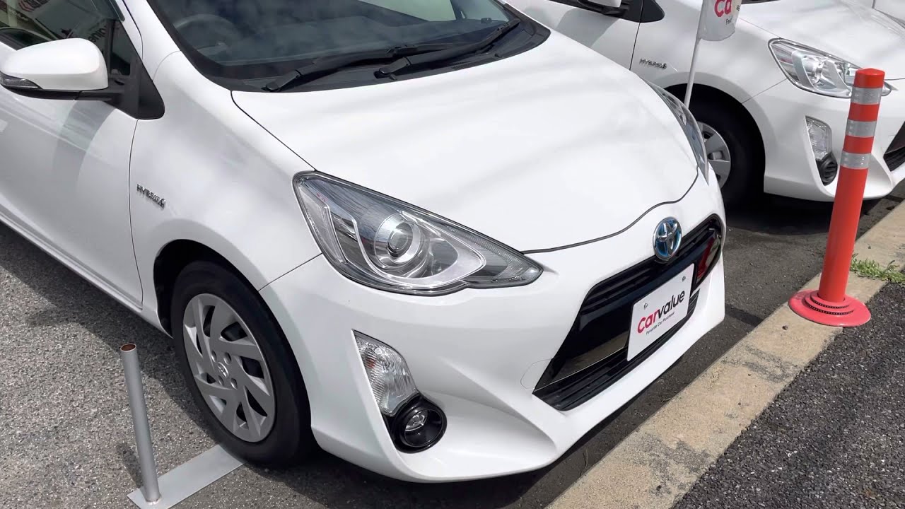 carvalue アクアS  白 平成27年式 55,000km