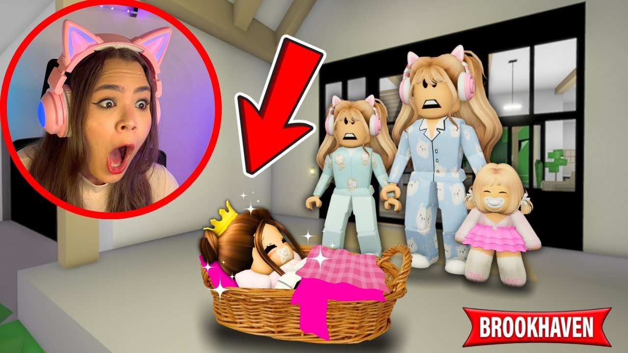 Encontramos uma BEBÊ PRINCESA perdida do lado de fora da nossa CASA em BROOKHAVEN!