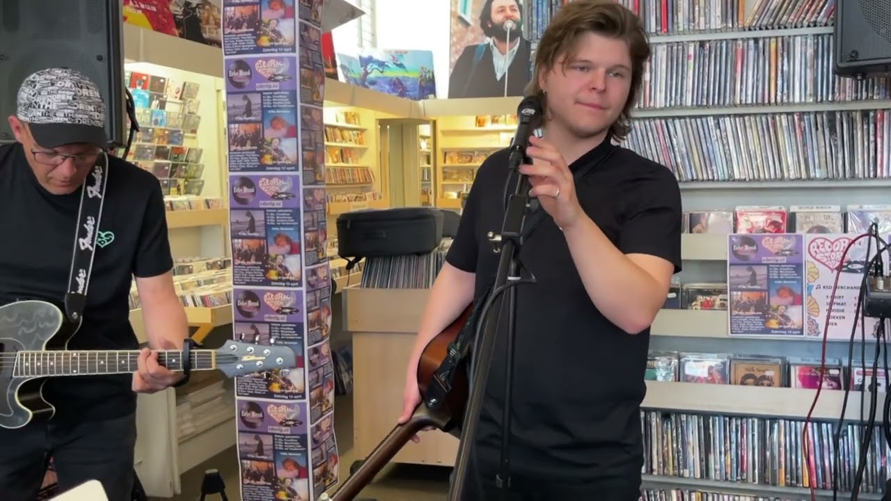 FrontRow 'Shy' RSD 2025 instore Evelyn Novacek Hoogezand RSD 2025