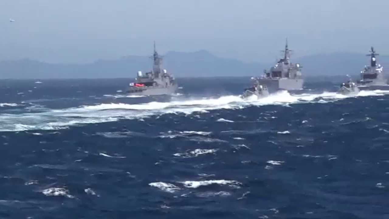 P-3C対潜爆弾投下とP-1がIRフレアー発射