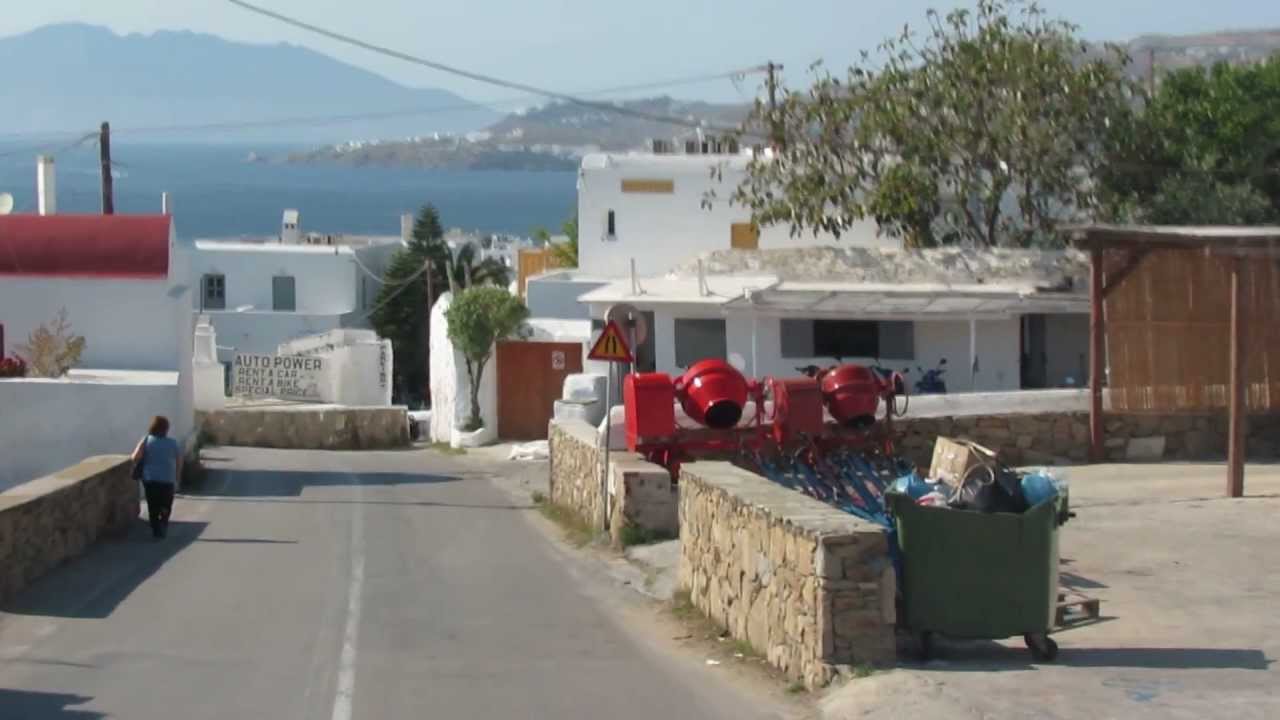 Ornos bus arriving at Mykonos Town MVI_2338