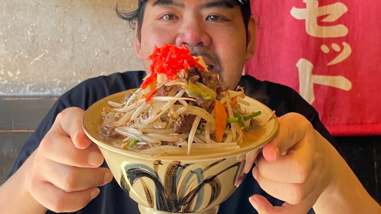 沖縄県民の9割が知ってる沖縄そばの有名チェーン店に初めて行ったら、ボリュームがやばかった！【沖縄観光/那覇】