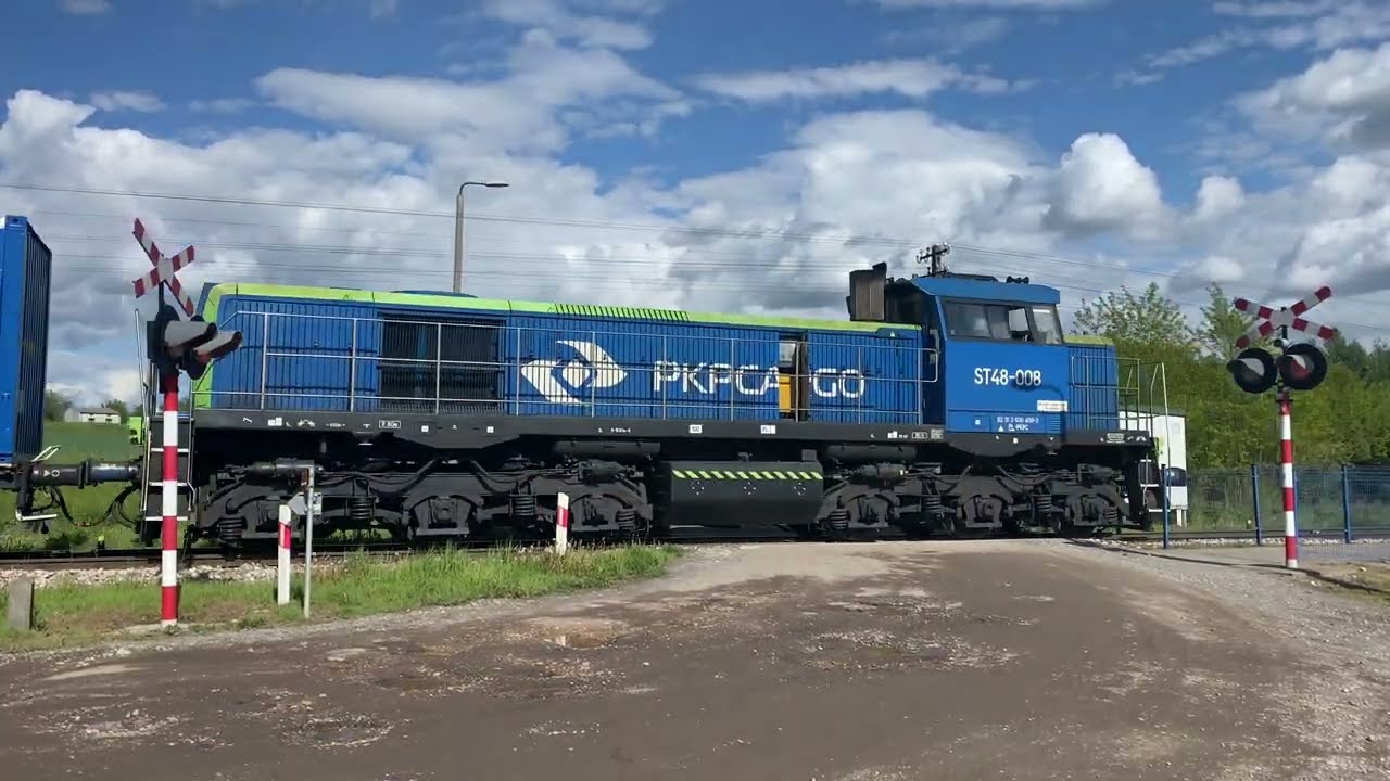 Lublin Ponikwoda (przystanek), przejazd kolejowy,z fajnym dzwiękiem railway crossing, [4K]