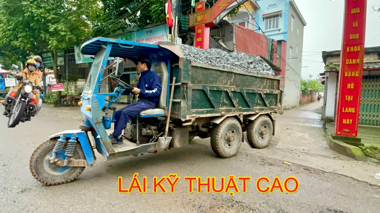 Kỹ thuật lái xe Công nông chở cát đỉnh cao | Máy xúc múc cát lên ô tô công nông | Excavator loading
