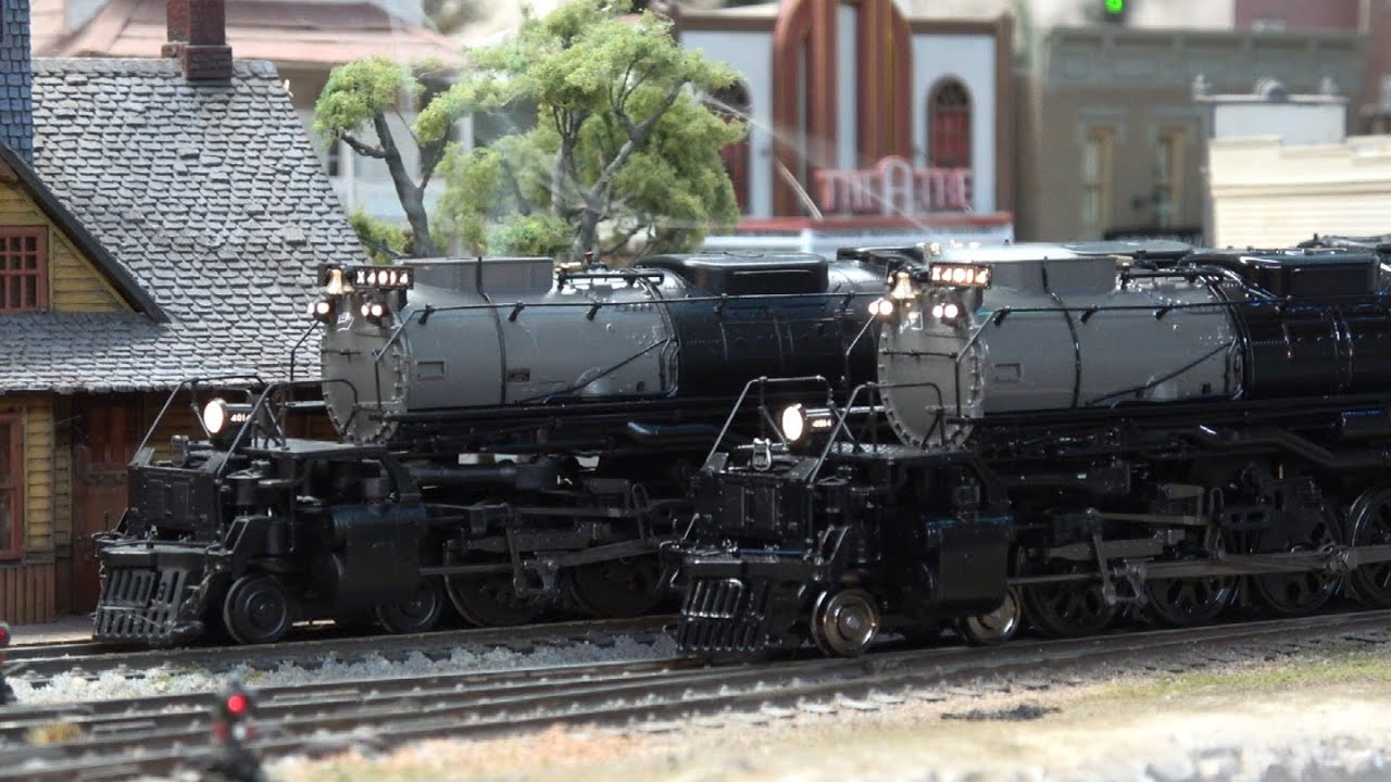 Broadway Limited Union Pacific Big Boy #4014 Paragon 3 & 4 Comparison in HD!