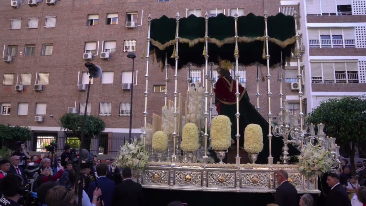 Salida de Nuestra Señora de la Salud y Esperanza de Sevilla 2026.