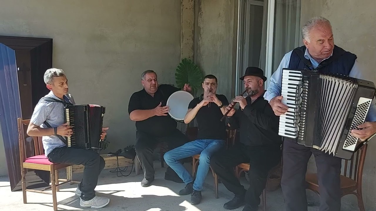ღრუბელო-ბაიათი - ისევ ვარდები უნდა დავთესო/grubelo - duduki-garmoni-doli - isev vardebi unda davteso