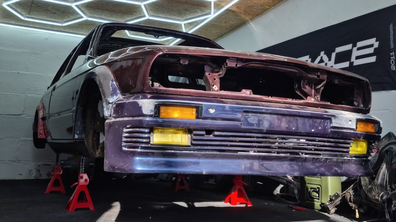 removing the suspension from a BMW E30 