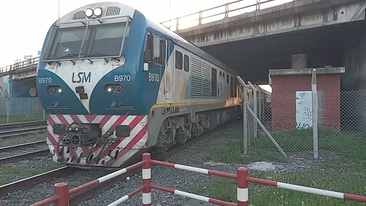 CSR SDD7 B970 + Tren chapa 8 (Proveniente de J. C. Paz/Pilar) Partiendo de Est. S. Peña hacia Retiro