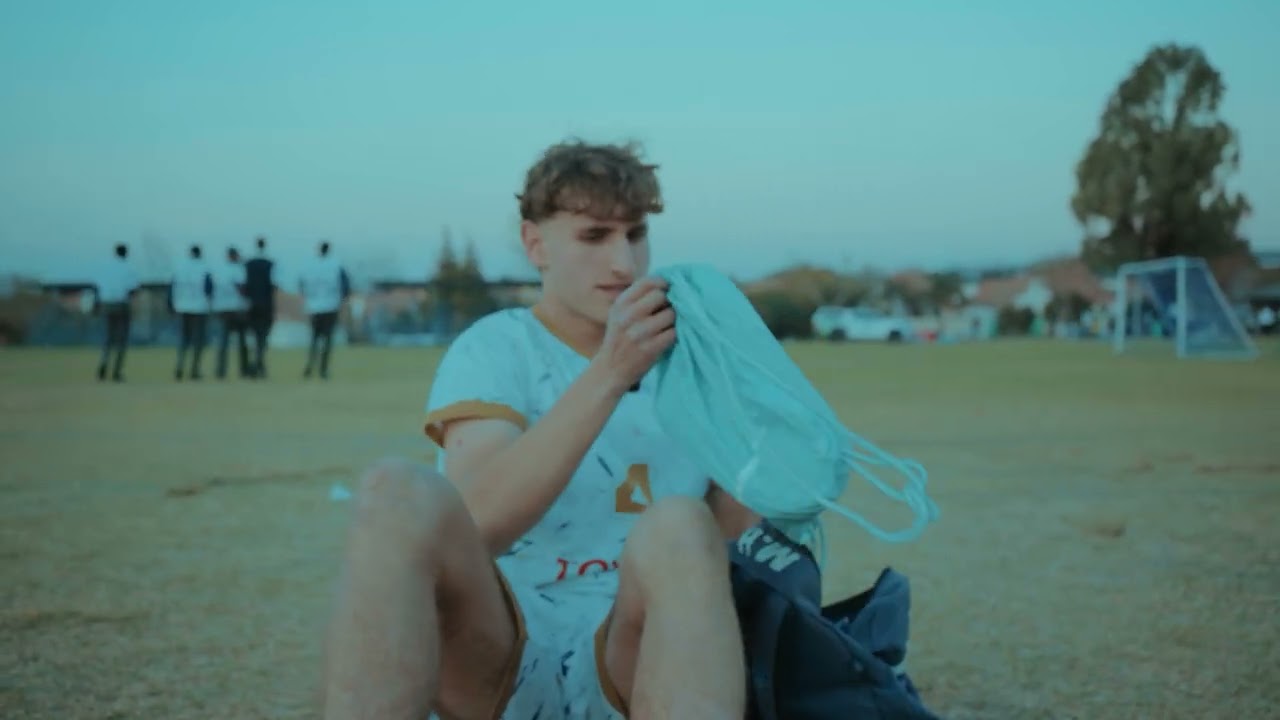 A player is defined by what they have in their bag.  #RisingFootballIcons #SAFootball