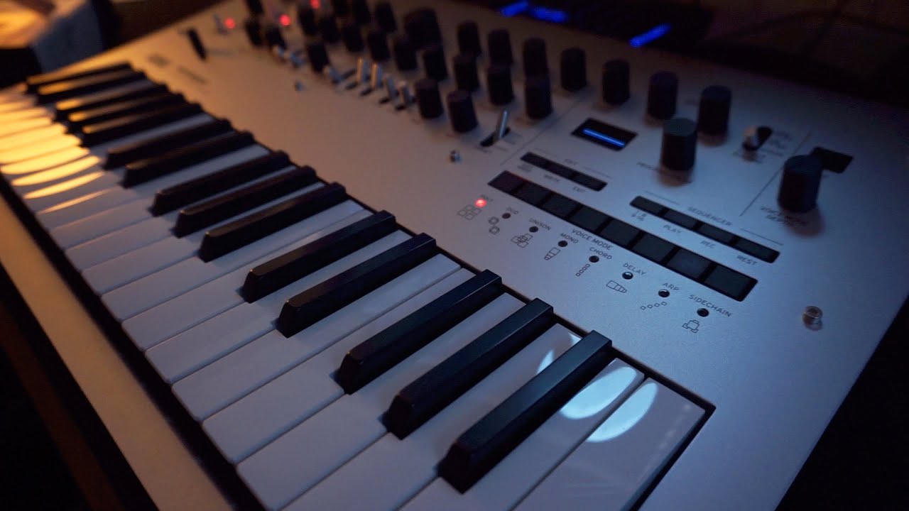 Chords and Arpeggios (Ambient Synth Music)