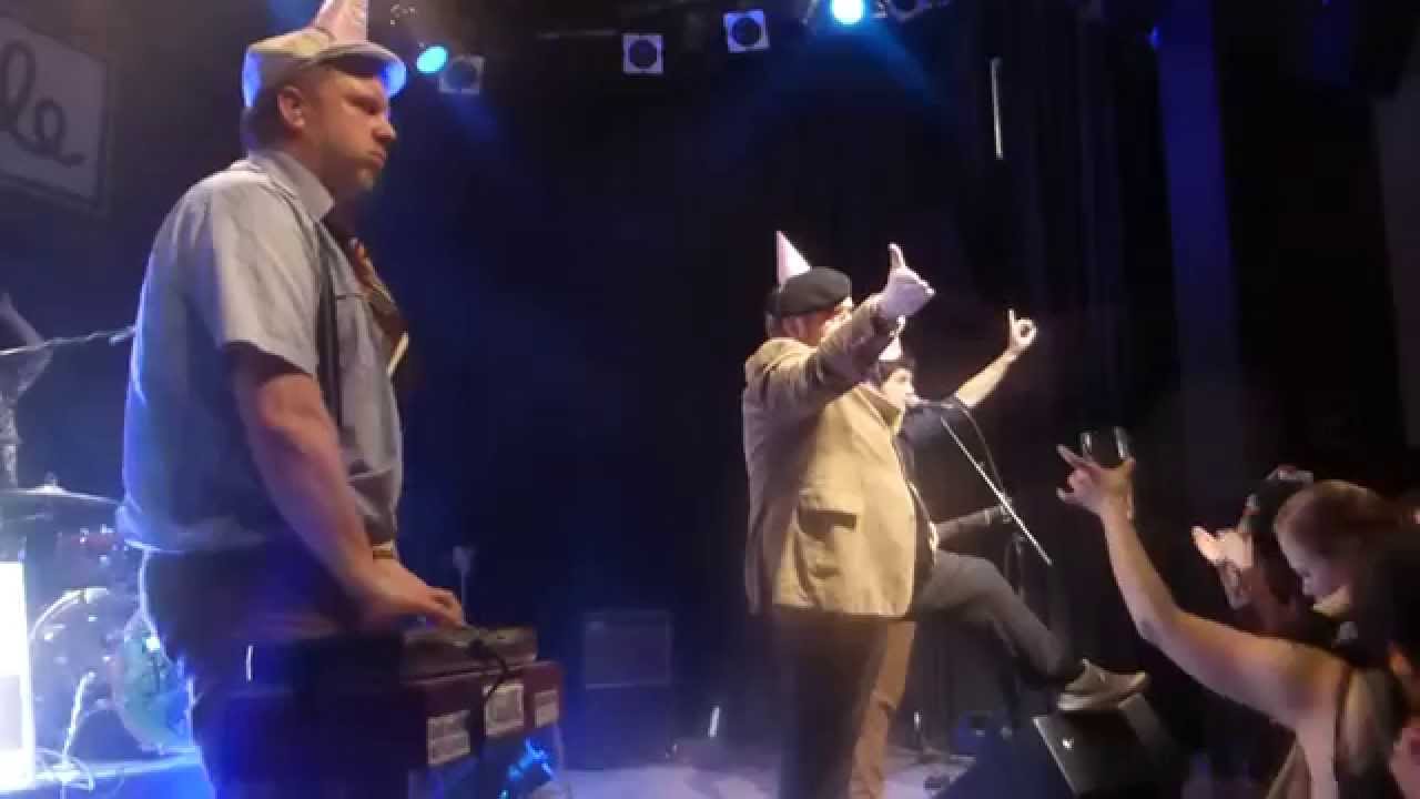 Kapelle Petra - Heute ist Geburtstag live @ Grammatikoff Duisburg 07.02.2015