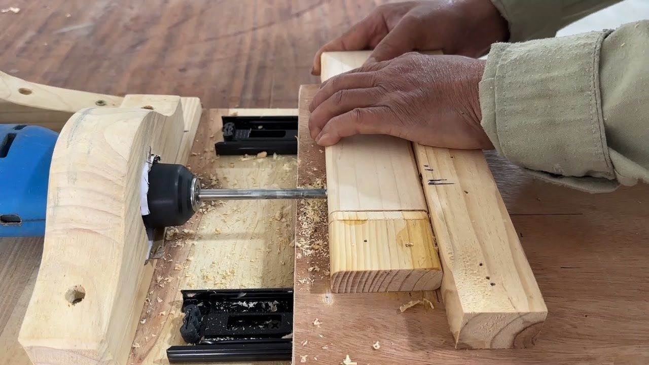 Relaxing Woodworking Projects // Great Relaxing Chair Designs For The Garden