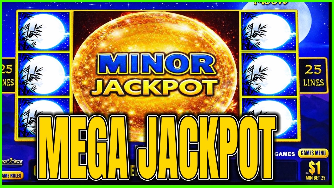 Крупный выигрыш MINOR JACKPOT заставил её кричать от восторга!!! Игровой автомат Autumn Moon Drag...
