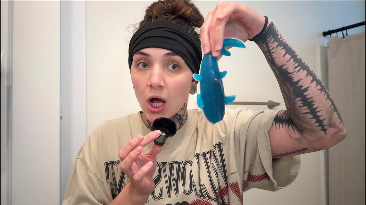 ASMR| CHEWING GIANT GUMMY SHARK