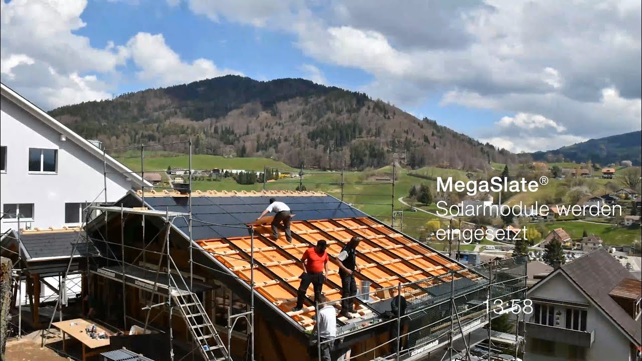 MegaSlate – Installation des Solardachs