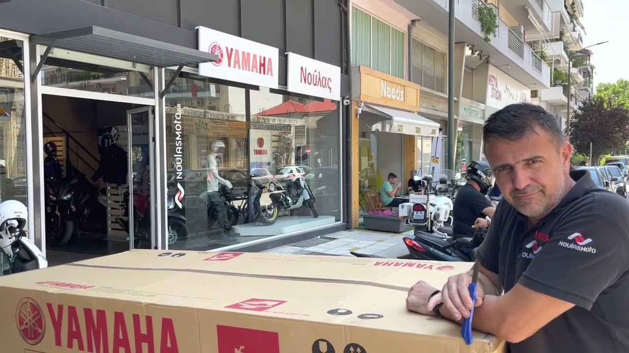 Yamaha XSR 900 2022 Legend Blue / Unboxing