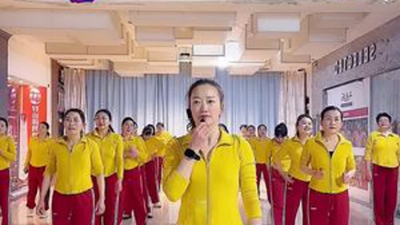 《爱情的贼》冬季健身操完整版！适合天冷每天跟练！#有氧健身操 #简单易学 #适合所有人 #完整版 #一学就会系列