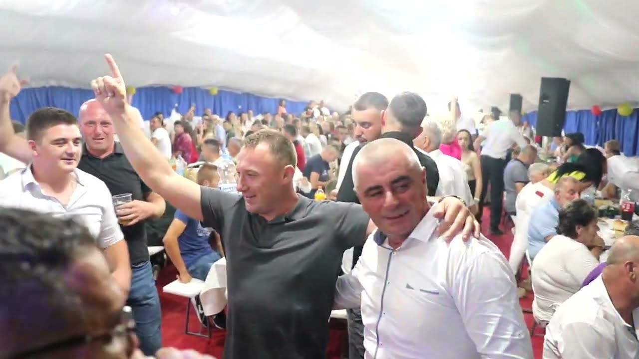Jele i Sladjan Ikonic & Prijatelji - Proklele me zene - (LIVE) - ĆUKOVINE 2022. - Produkcija Kruna