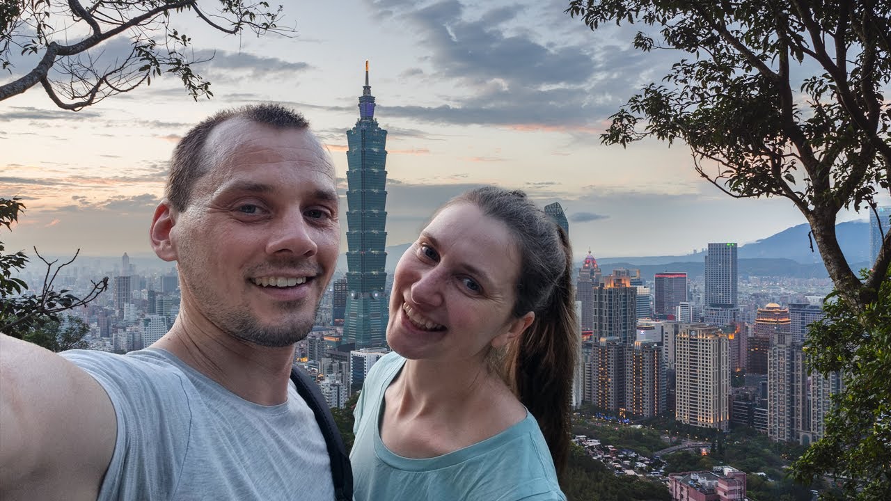 PRVNÍ DEN V TAIPEI: Neuvěřitelný výhled na Taipei 101 a nejlepší street food světa!