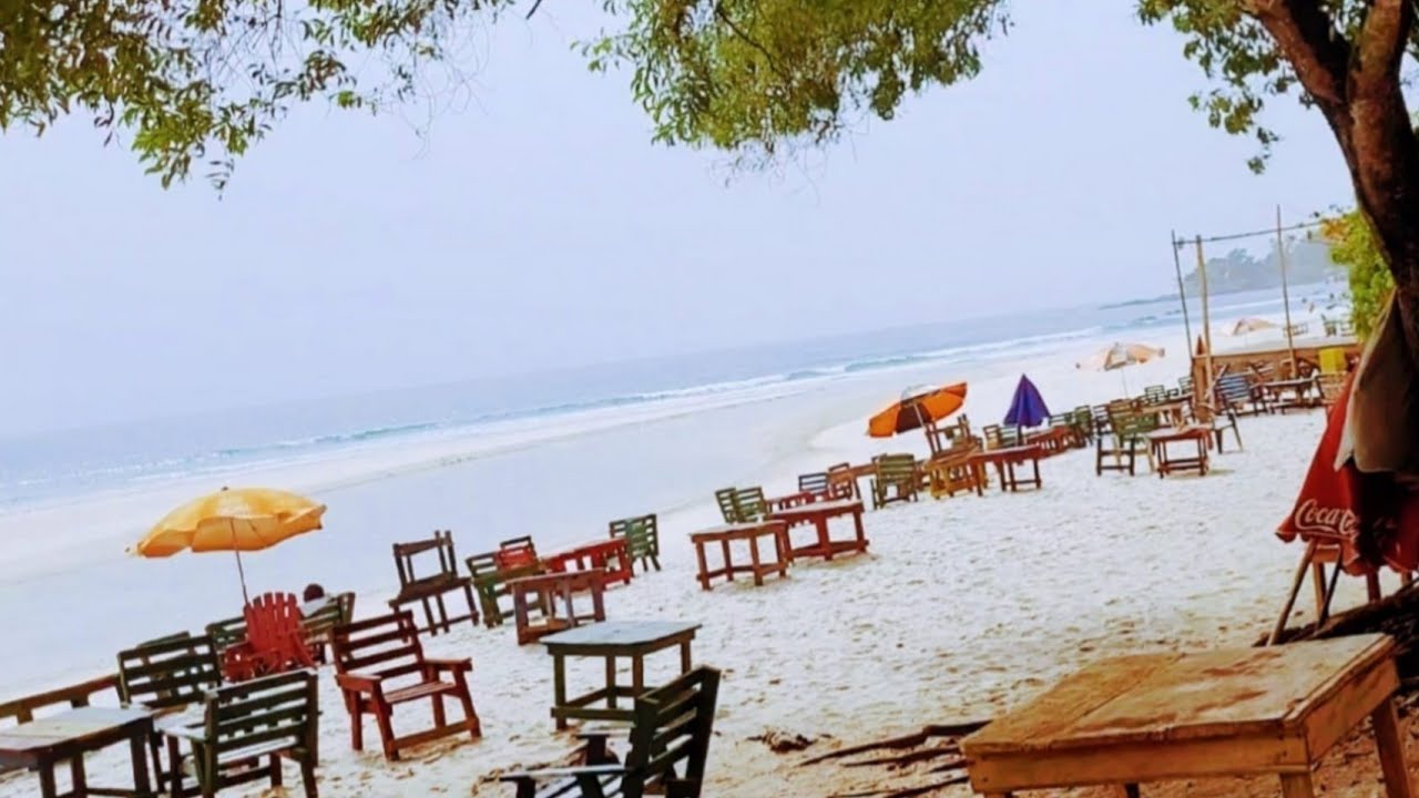 Sierra leone Tour, Reviews of  No,2 River Beach, Place you can visit and have fun with your family.