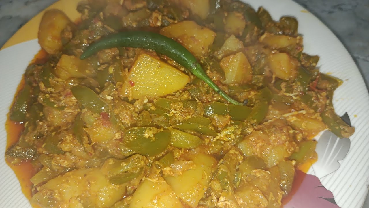 Aloo Shimla Mirch Recipe | Aloo Capsicum Sabzi | Quick & Easy  Sabzi