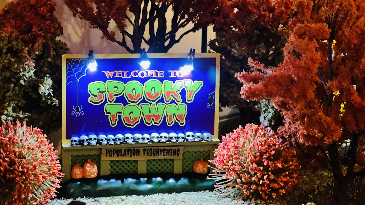 2022 Fall and Halloween Village! (Feat. Lemax Spookytown, Department 56, St. Nicholas Square)