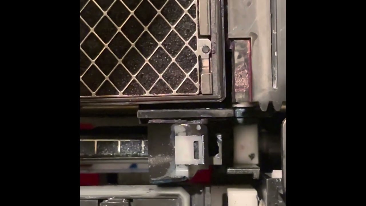 Epson 4900 / P5000 wiper blade cleanings procedure.