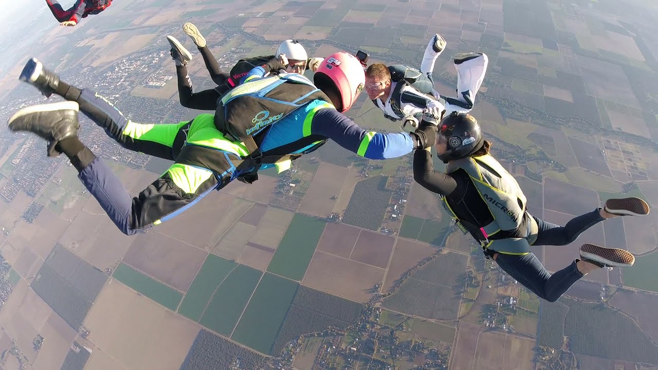 Unique Skydive - Belly Big-Way Body Impact