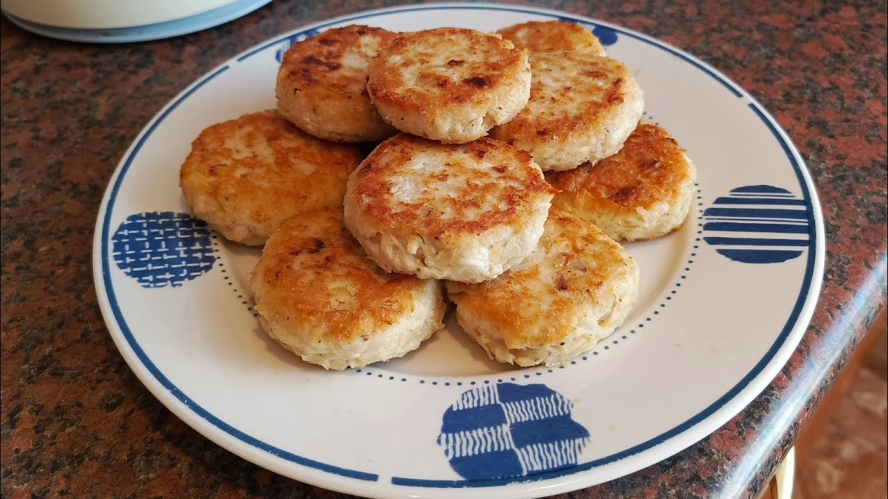 СОЧНЫЕ КОТЛЕТЫ ИЗ ВАРЕНОЙ КУРИНОЙ ГРУДКИ