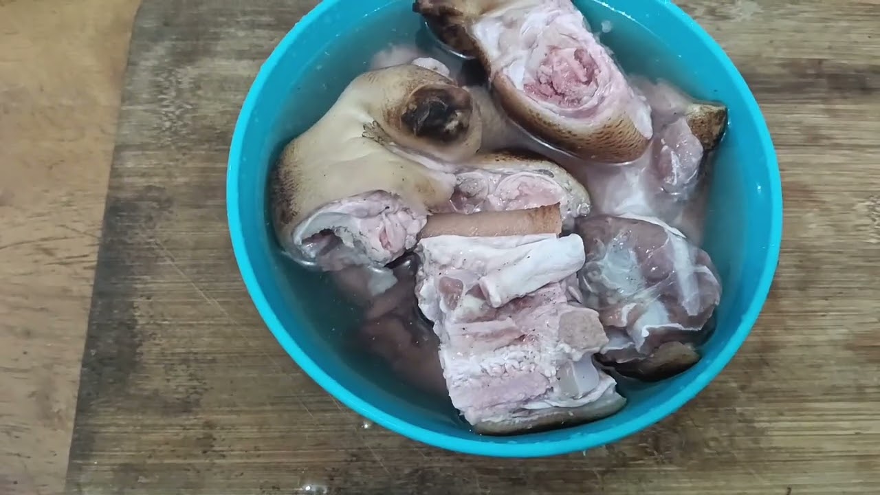 Kasam Ensabi + Pork Leg Masak Kicap Clay Pot