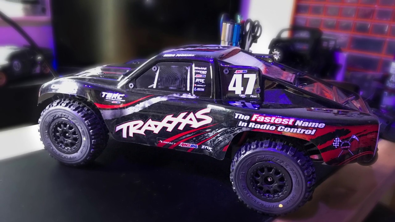 Traxxas Slash 4x4 Proline Trenchers - fitting and looks (4K)