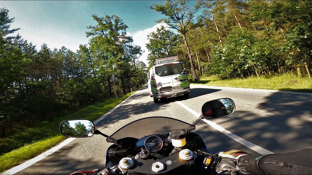 MOTOVLOG - Yamaha R6 zvuk a hodnocení bot Alpinestars Supertech R