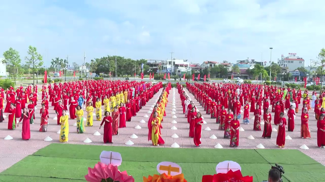 Đồng diễn dân vũ Tổ Quốc Gọi Tên Mình - Liên hoan dân vũ thể thao Phụ nữ huyện Kim Thành năm 2024